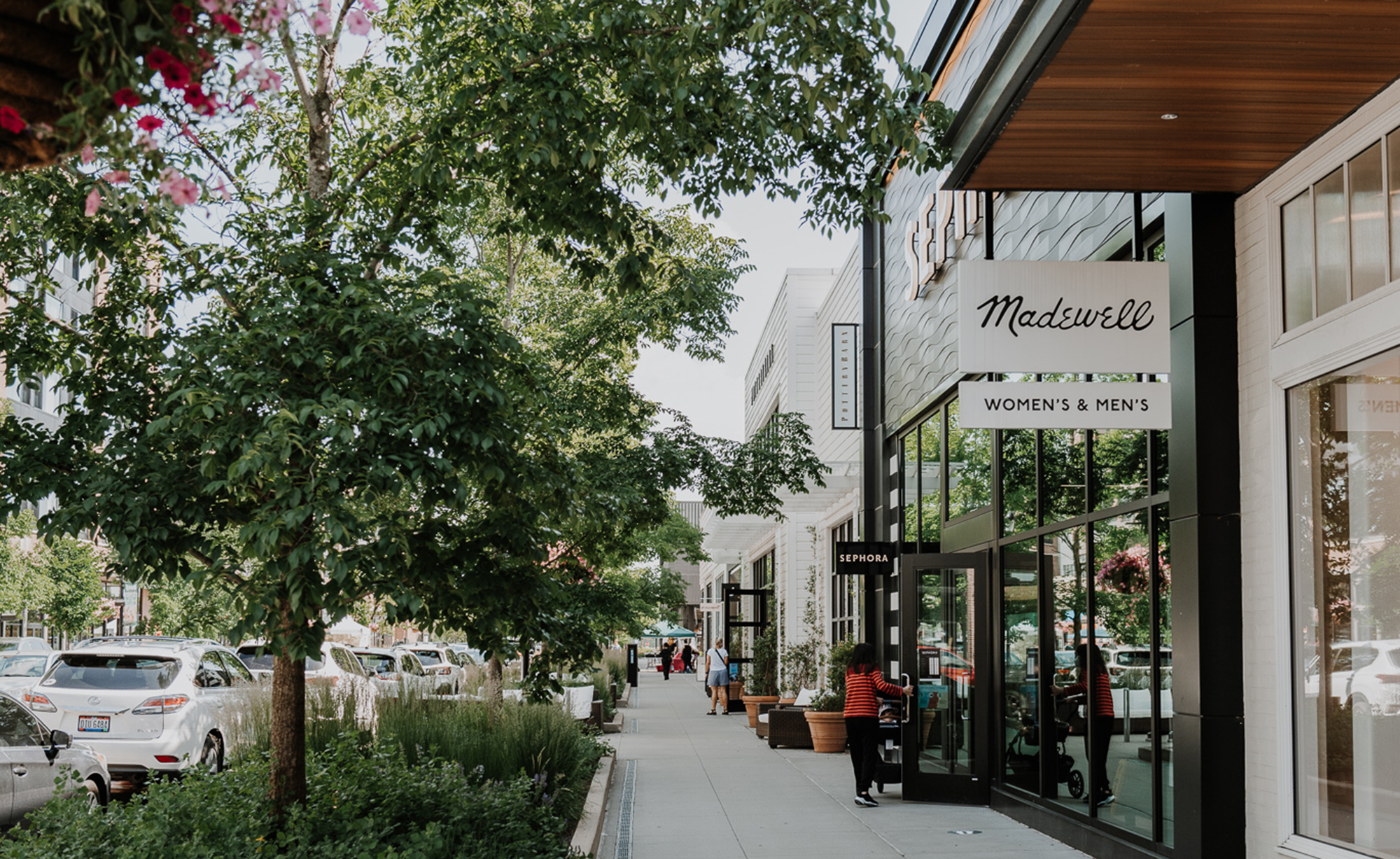 nice sidewalk with madewell storefront