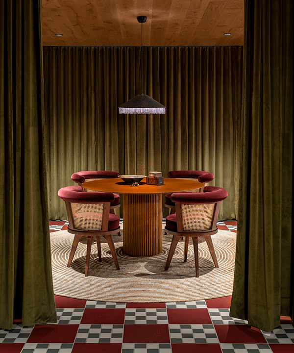 private round table in amenity space